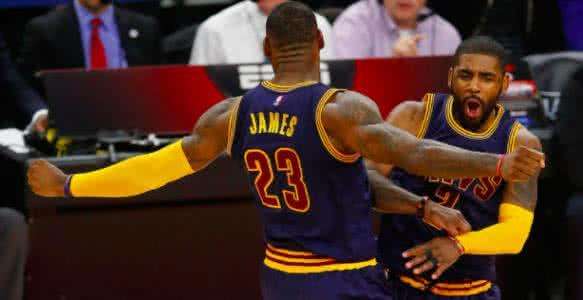  热刺核心伤退陷困境，小将临危救主保留欧战希望  