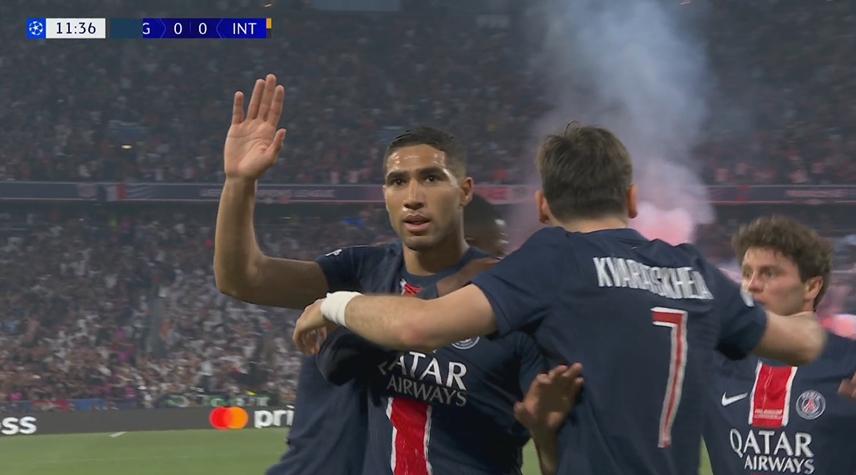  巴黎旧将纳瓦斯破门弑旧主引爆全场  